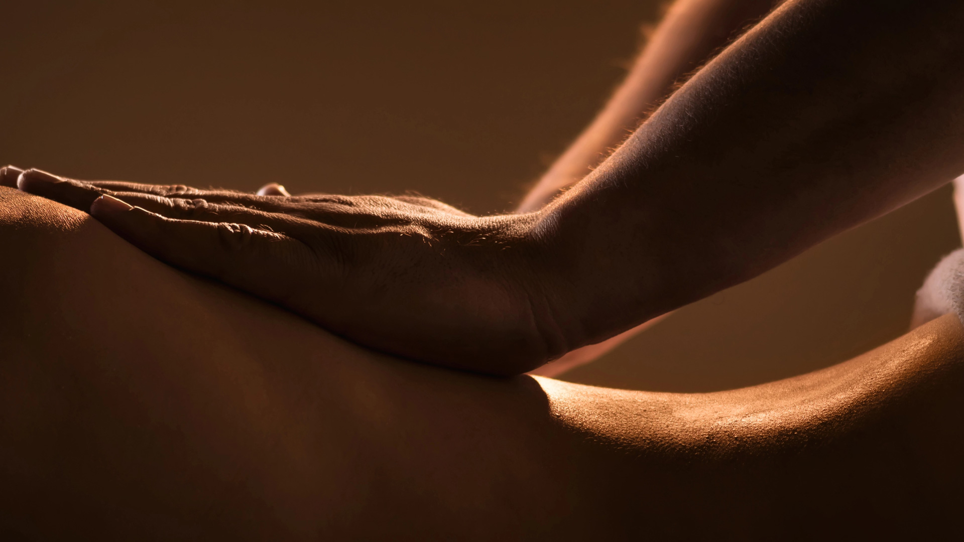 MASSAGEM SENSUAL, NURU